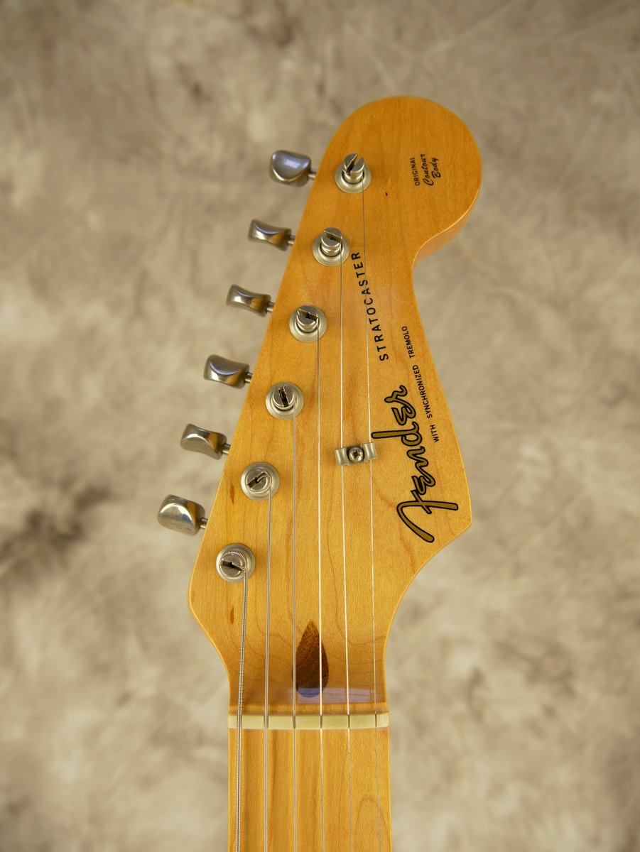 Fender-Stratocaster-1982-57-Reissue-AVRI-Fullerton-009.JPG