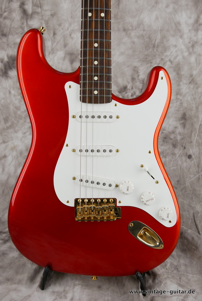 FENDER Stratocaster