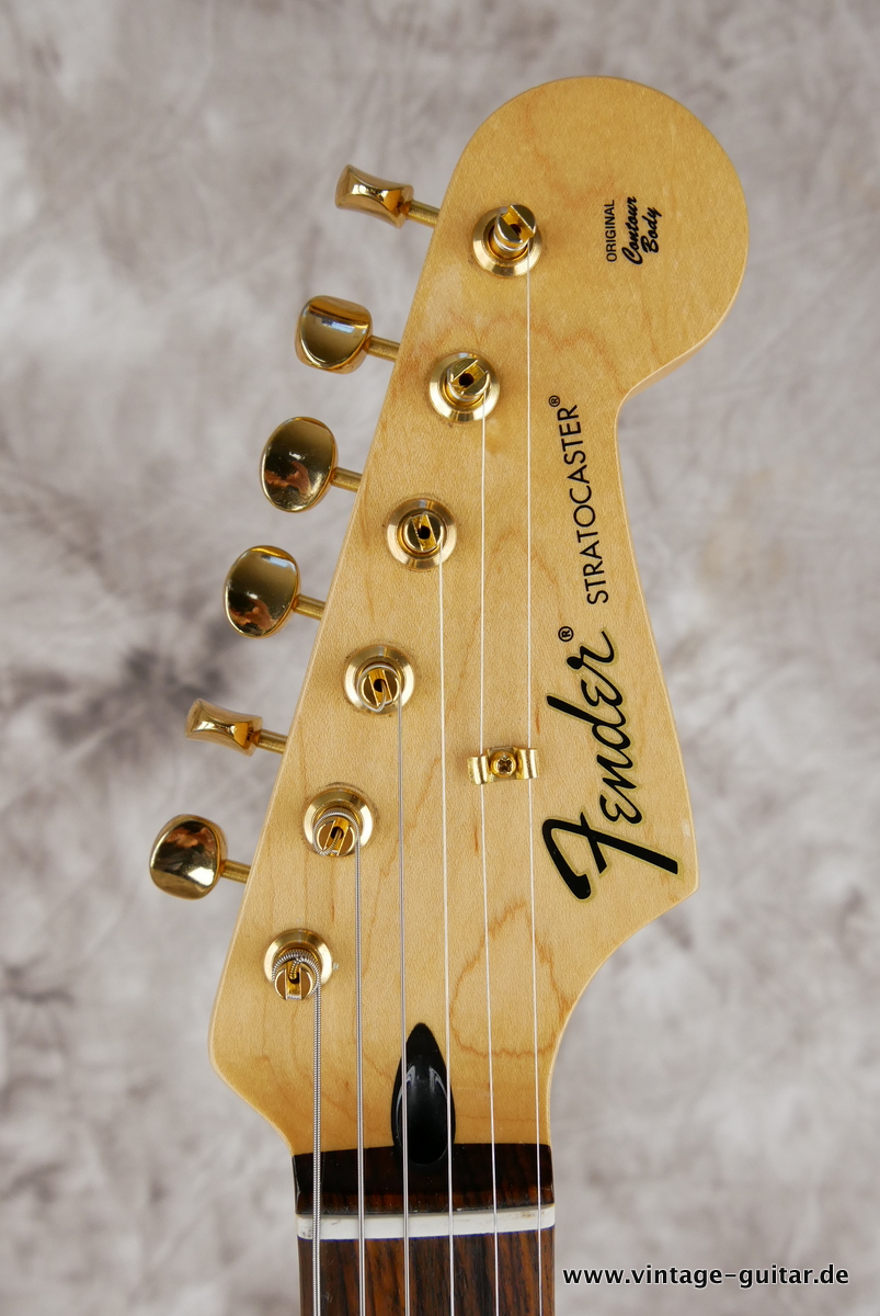 Fender_Stratocaster_Sparkling_Strawberry_Red_Japan_Mexico-2014-009.JPG