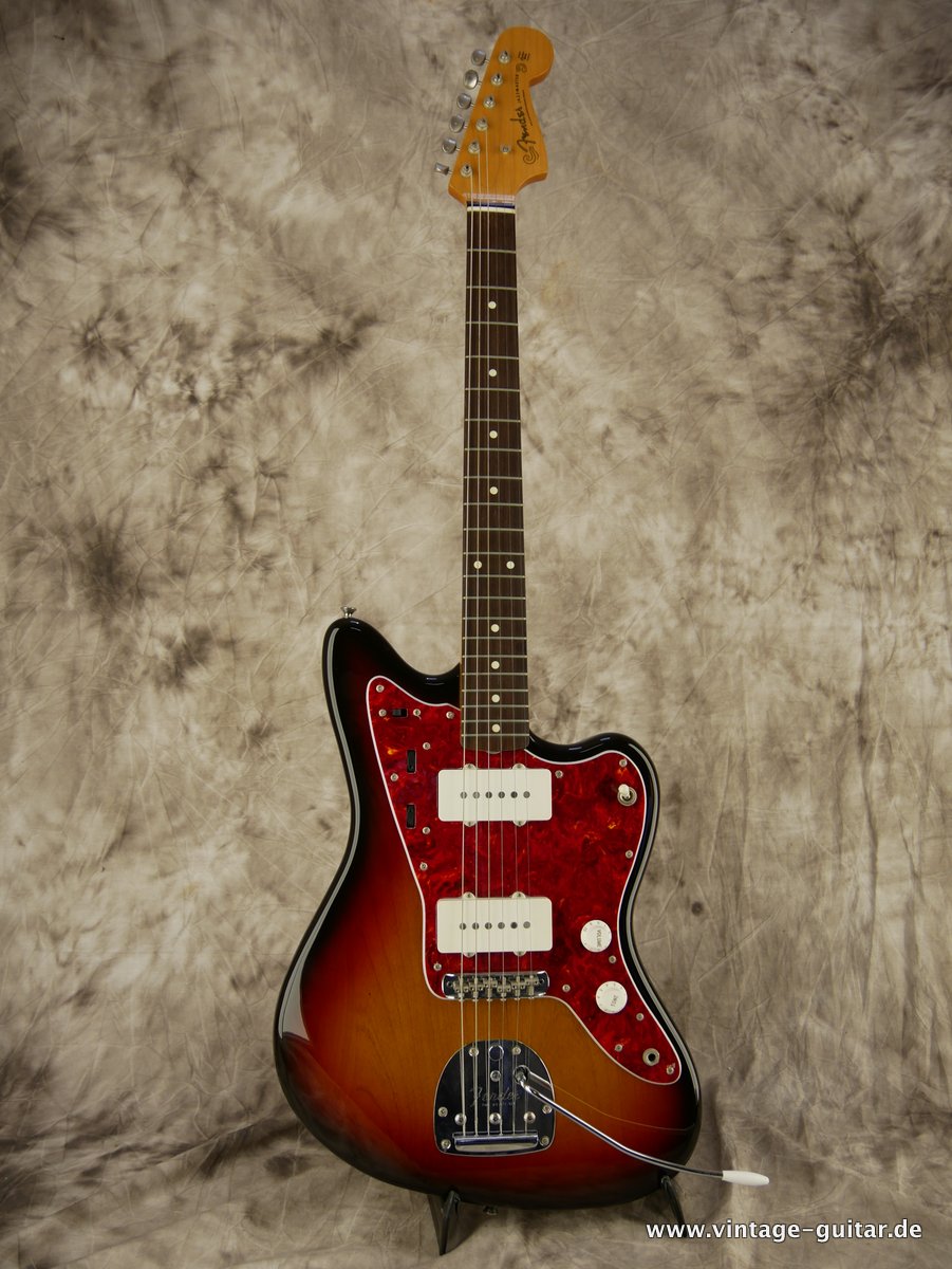 Fender_Jazzmaster_JM66_sunburst_Japan_1993-001.JPG