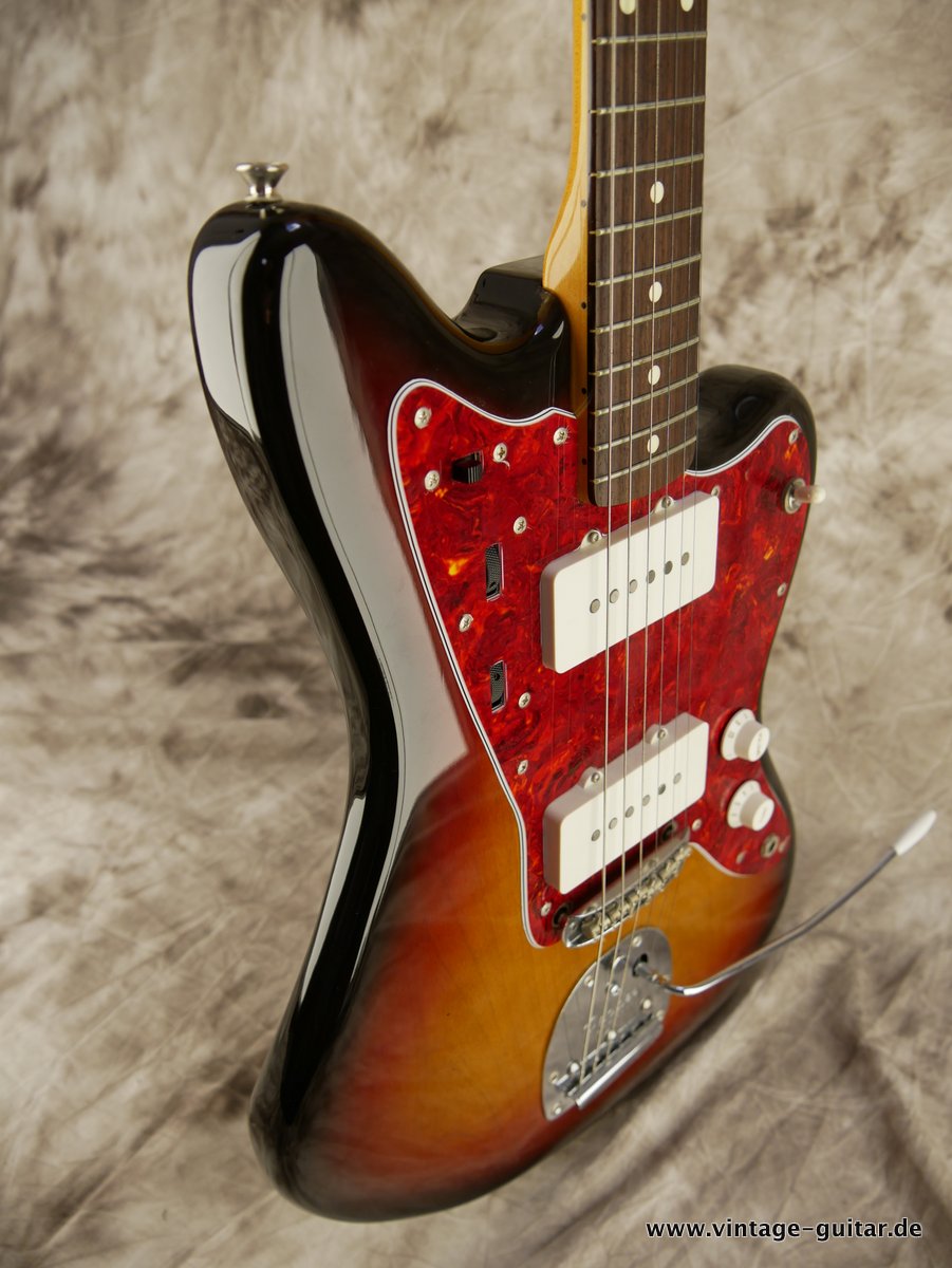 Fender_Jazzmaster_JM66_sunburst_Japan_1993-005.JPG