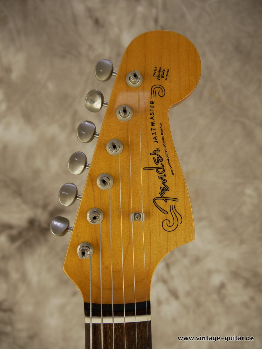 Fender_Jazzmaster_JM66_sunburst_Japan_1993-009.JPG
