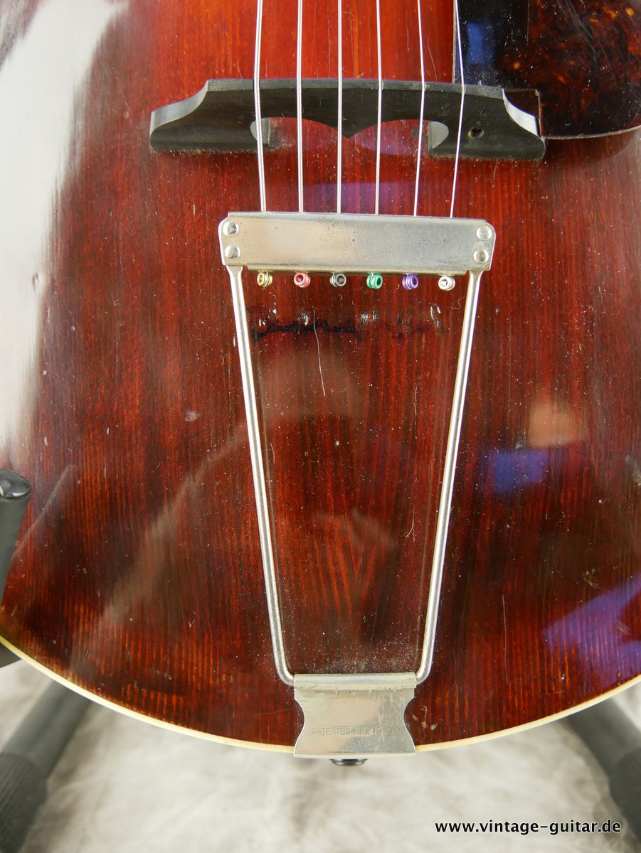 Gibson_L3_sunburst_1920-014.JPG