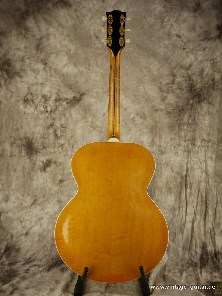 Gibson_L5_non_cutaway_natural_1938-002.JPG