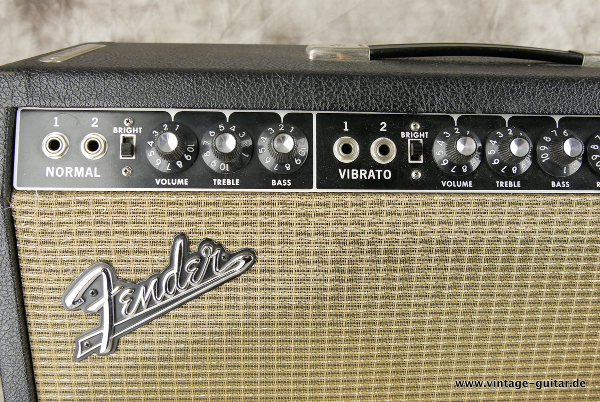 Fender_Vibrolux_Reverb_blackface_1965-005.JPG