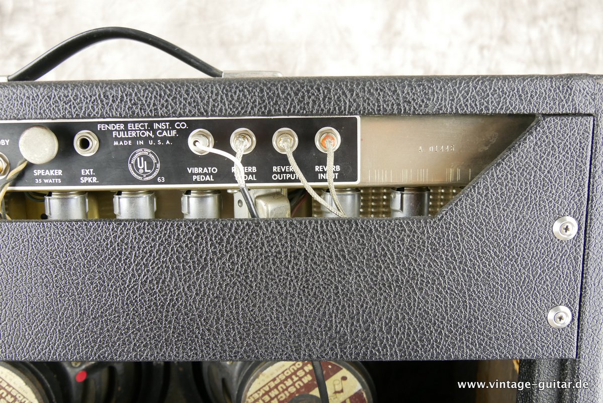 Fender_Vibrolux_Reverb_blackface_1965-008.JPG