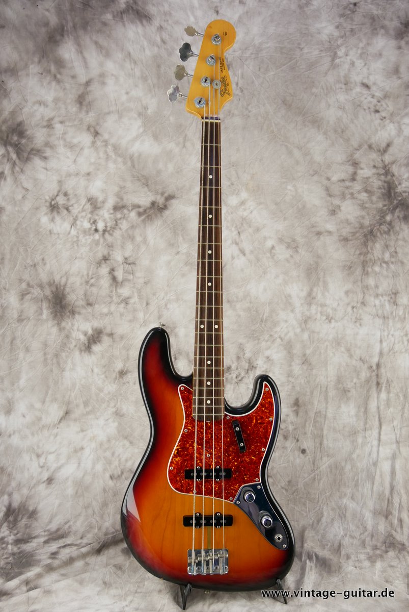 img/vintage/3611/Fender_Jazz_Bass_62_RI_sunburat_1992-001.JPG