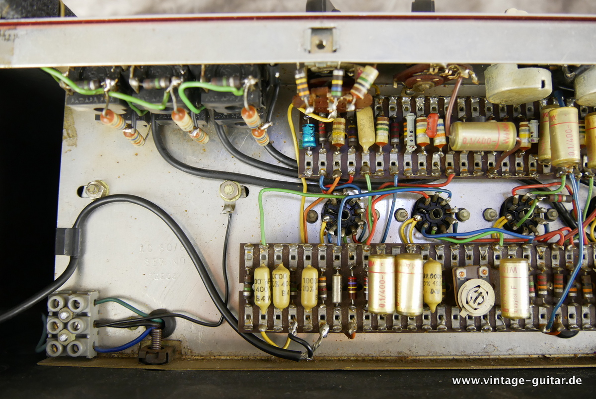 Vox_AC_30_Super_Twin_Top_1964-008.JPG