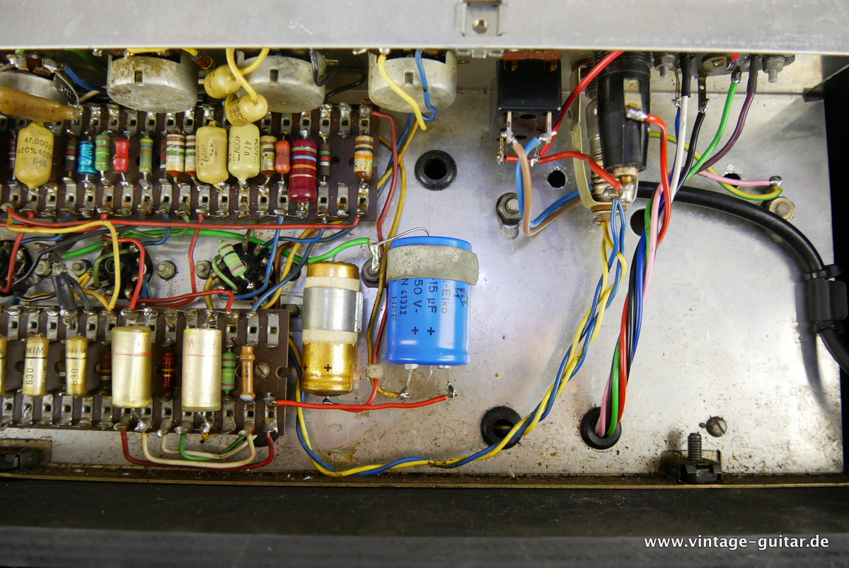 Vox_AC_30_Super_Twin_Top_1964-010.JPG