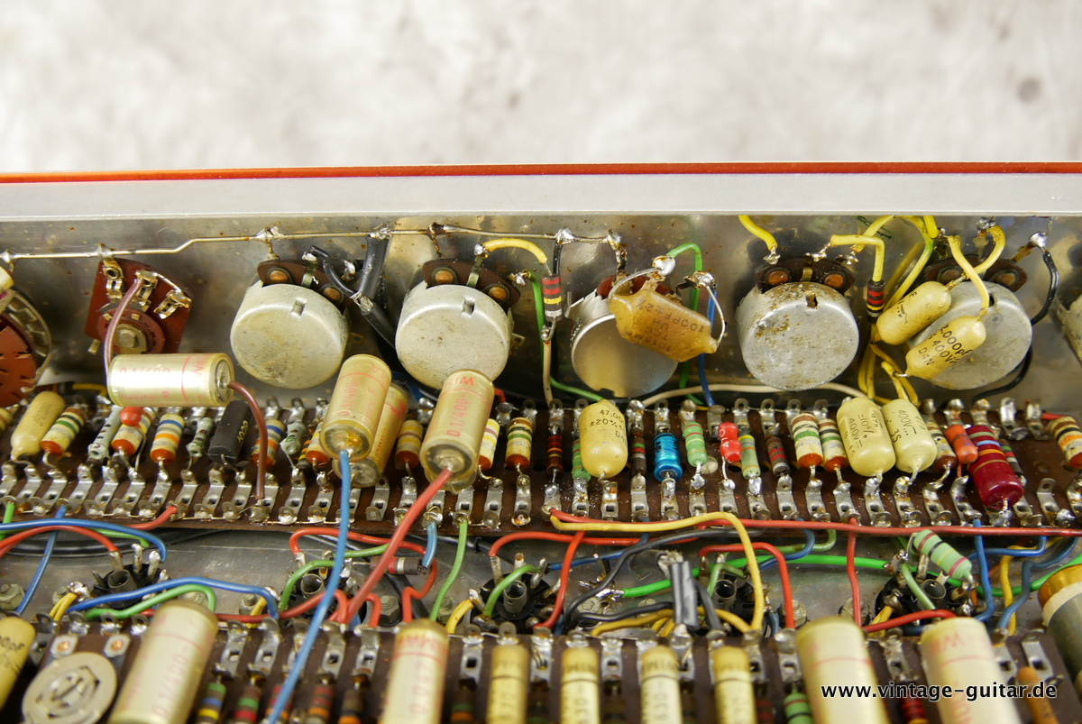 Vox_AC_30_Super_Twin_Top_1964-012.JPG