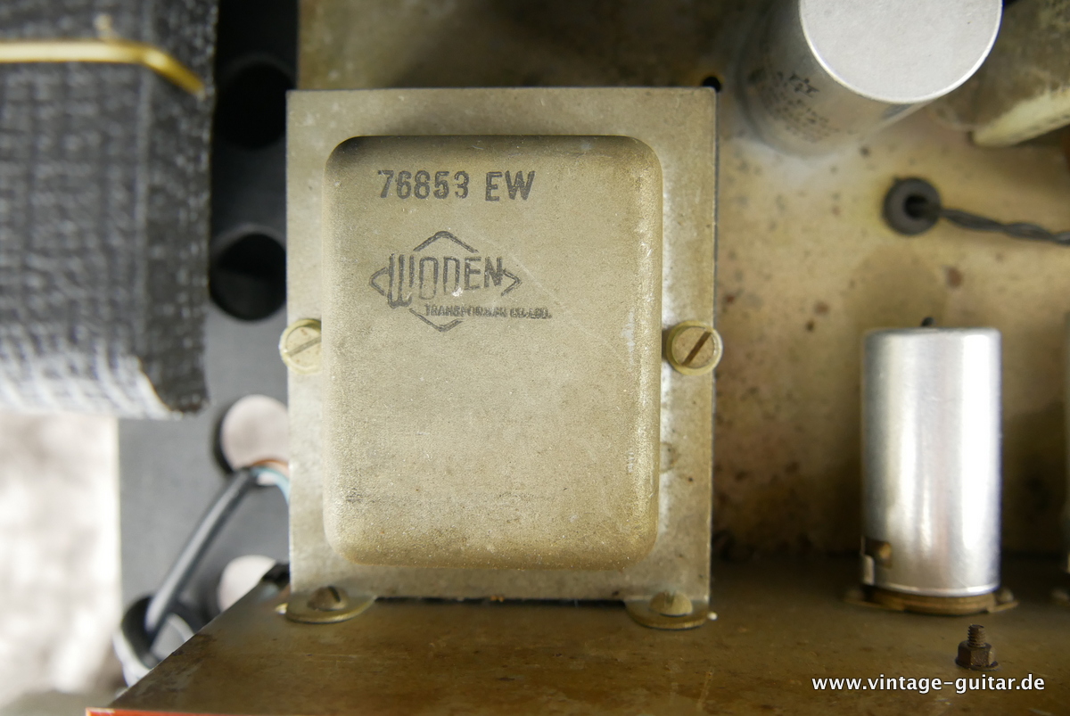 img/vintage/3617/Vox_AC_30_Super_Twin_Top_1964-017.JPG