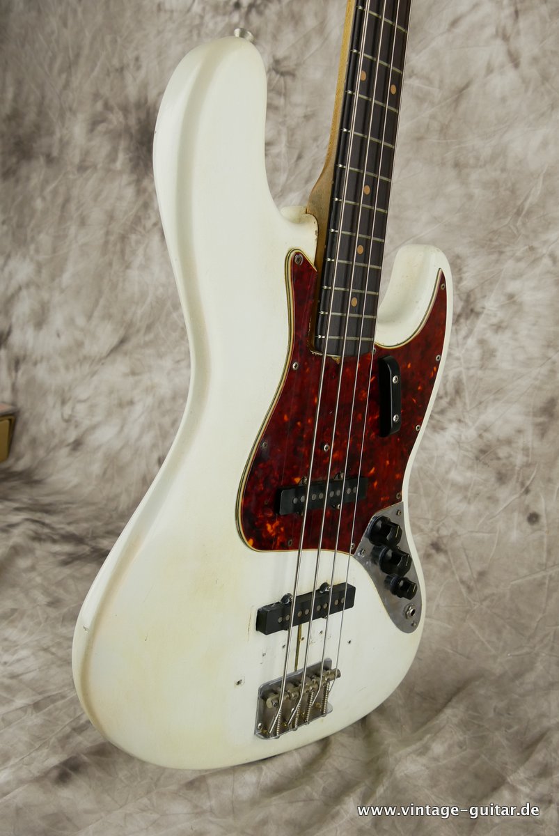 Fender-Jazz-Bass-1963-white-refinished-004.JPG