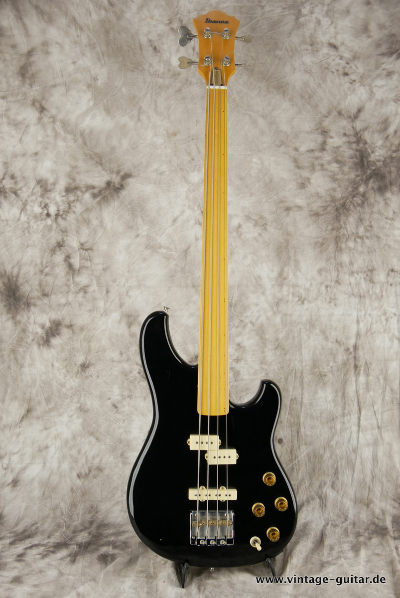 Ibanez_Roadster_840_fretless_black_1981-001.JPG