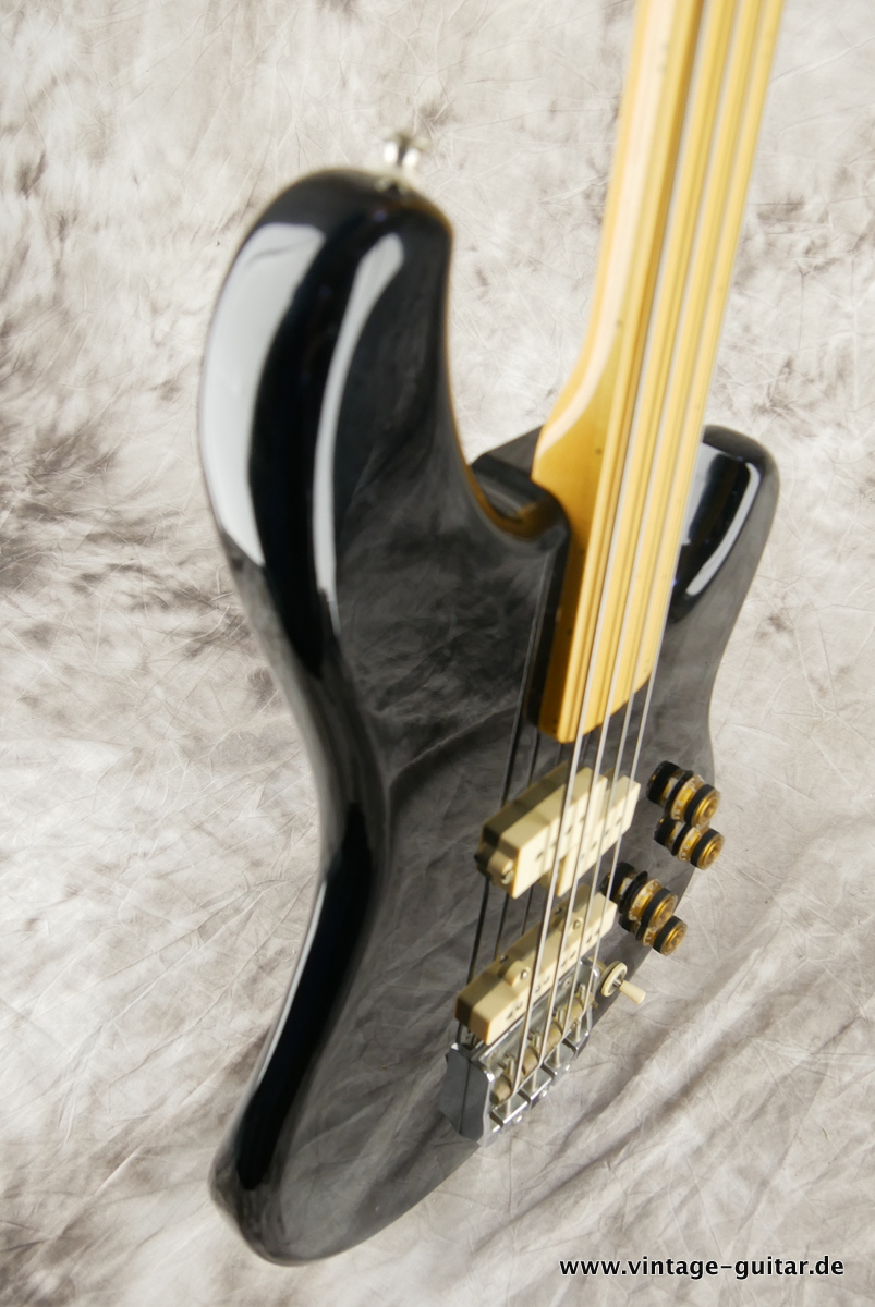 Ibanez_Roadster_840_fretless_black_1981-005.JPG