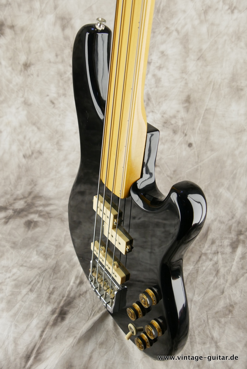 Ibanez_Roadster_840_fretless_black_1981-006.JPG