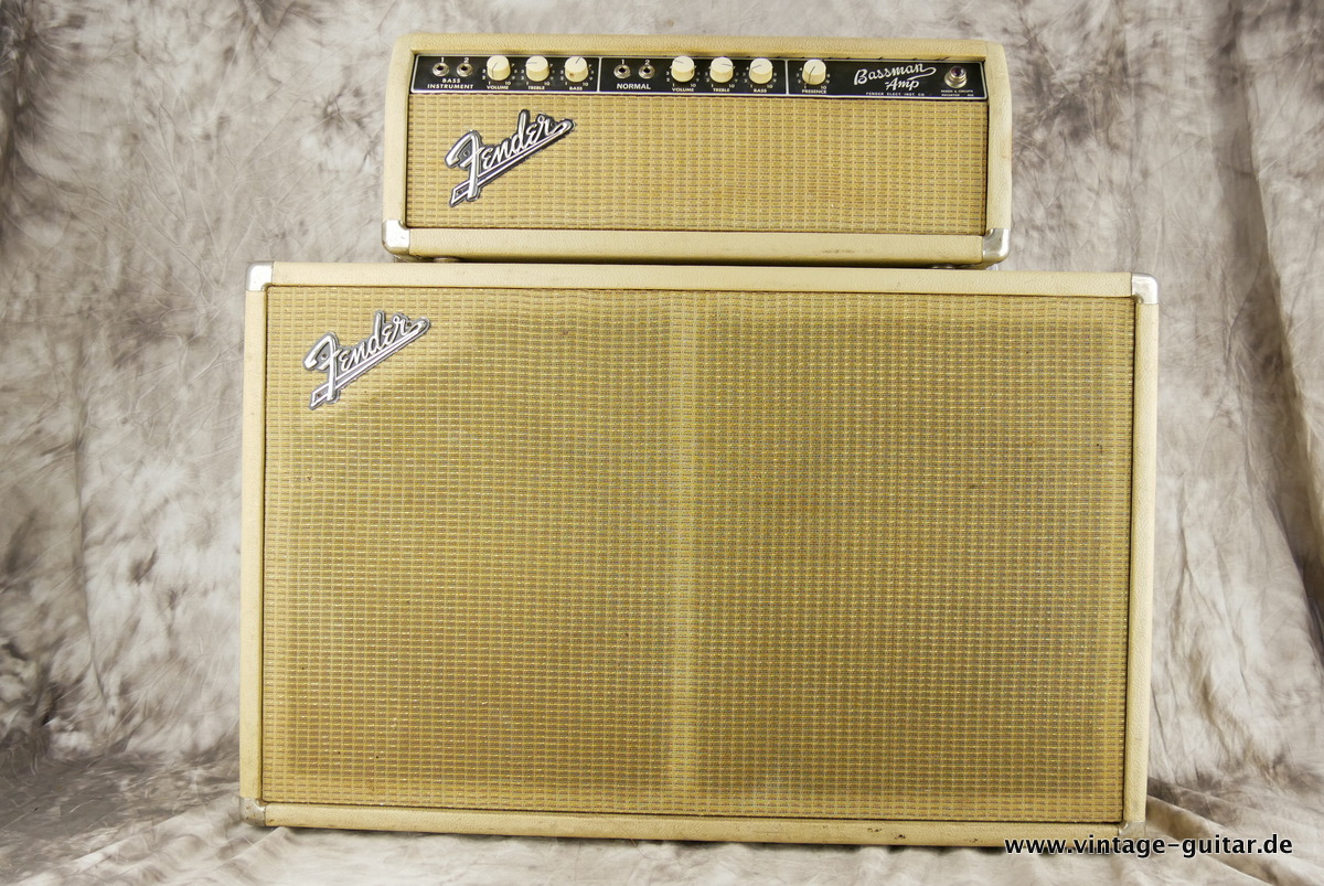 Fender_Bassman_head_cab_smooth_blonde_1964-001.JPG