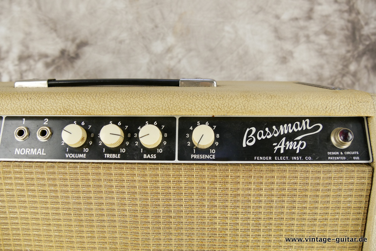 Fender_Bassman_head_cab_smooth_blonde_1964-005.JPG