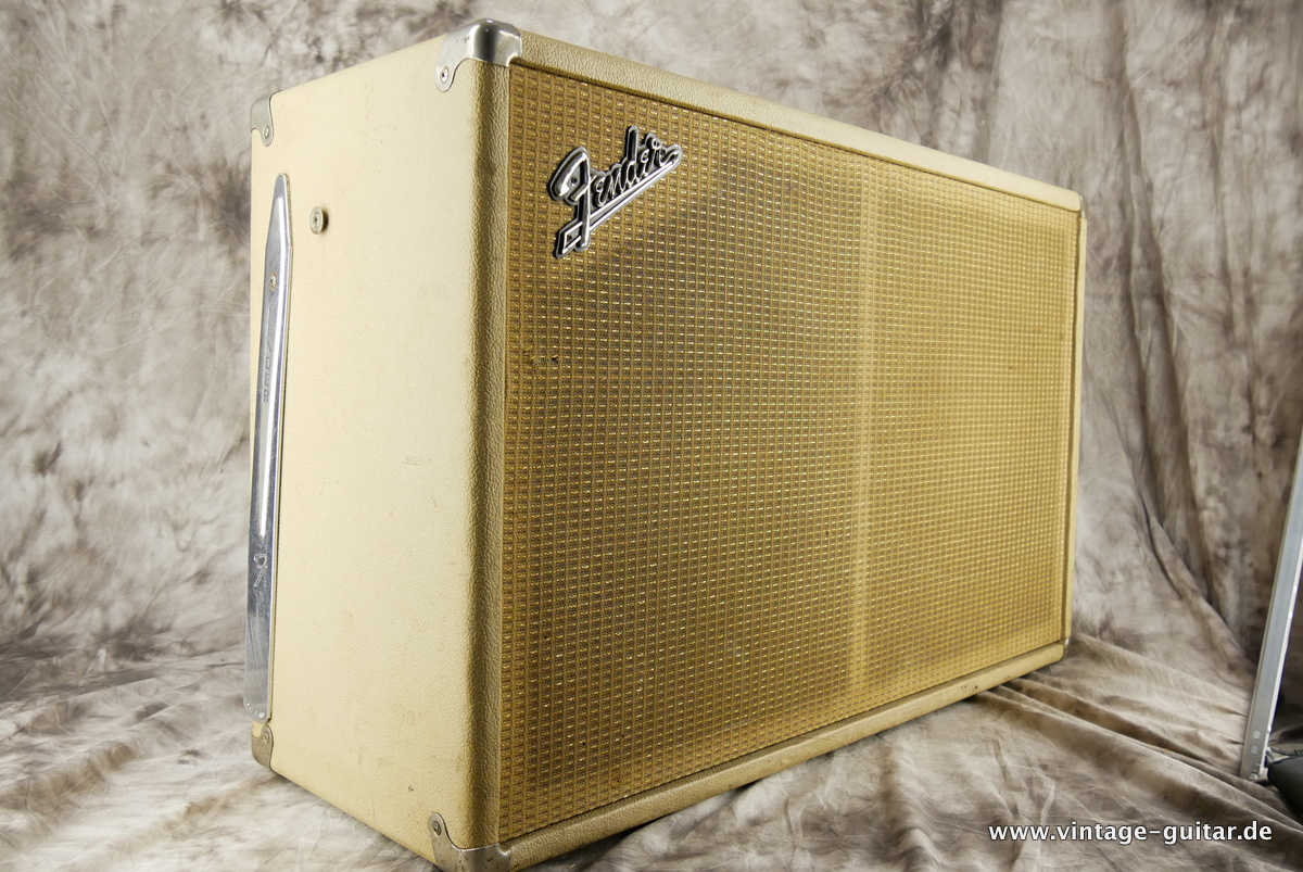img/vintage/3638/Fender_Bassman_head_cab_smooth_blonde_1964-006.JPG