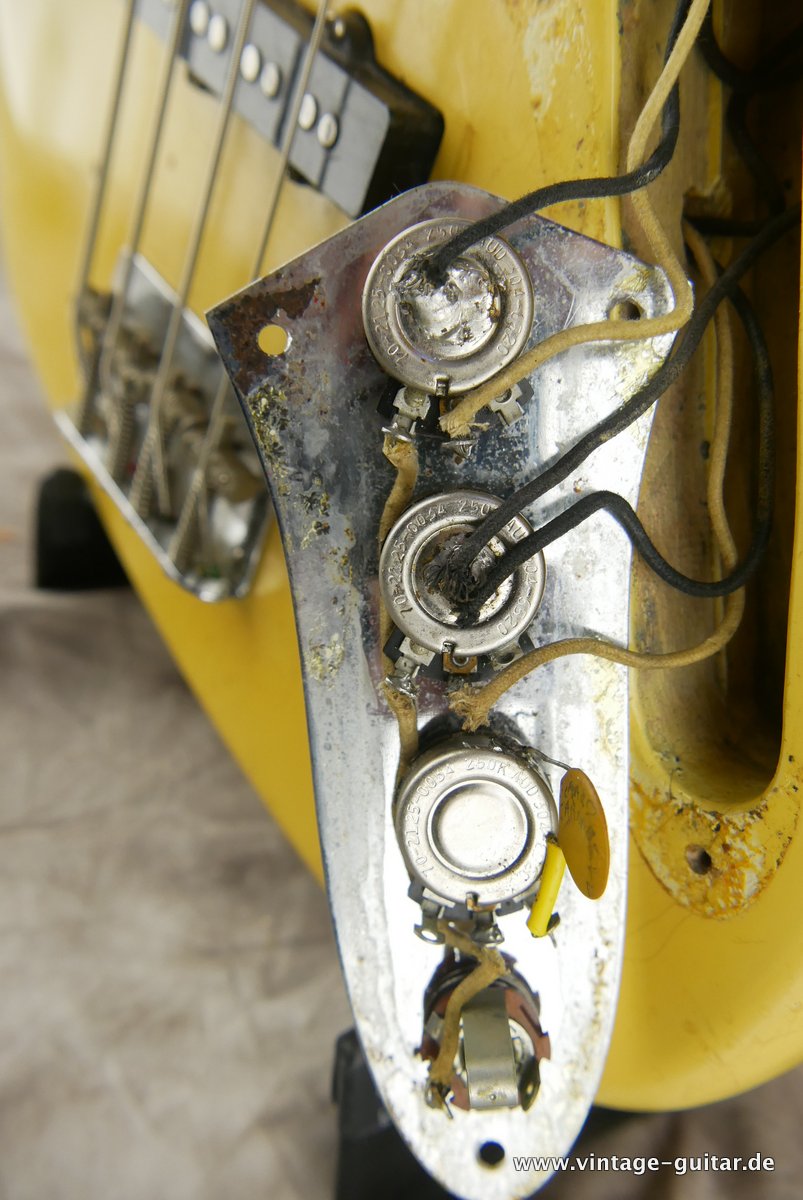 Fender-Jazz-Bass-1965-olympic-white-016.JPG