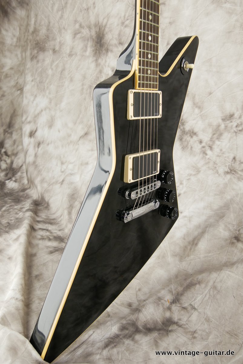 Gibson_Explorer_EMG_aktiv_black_2006-005.JPG