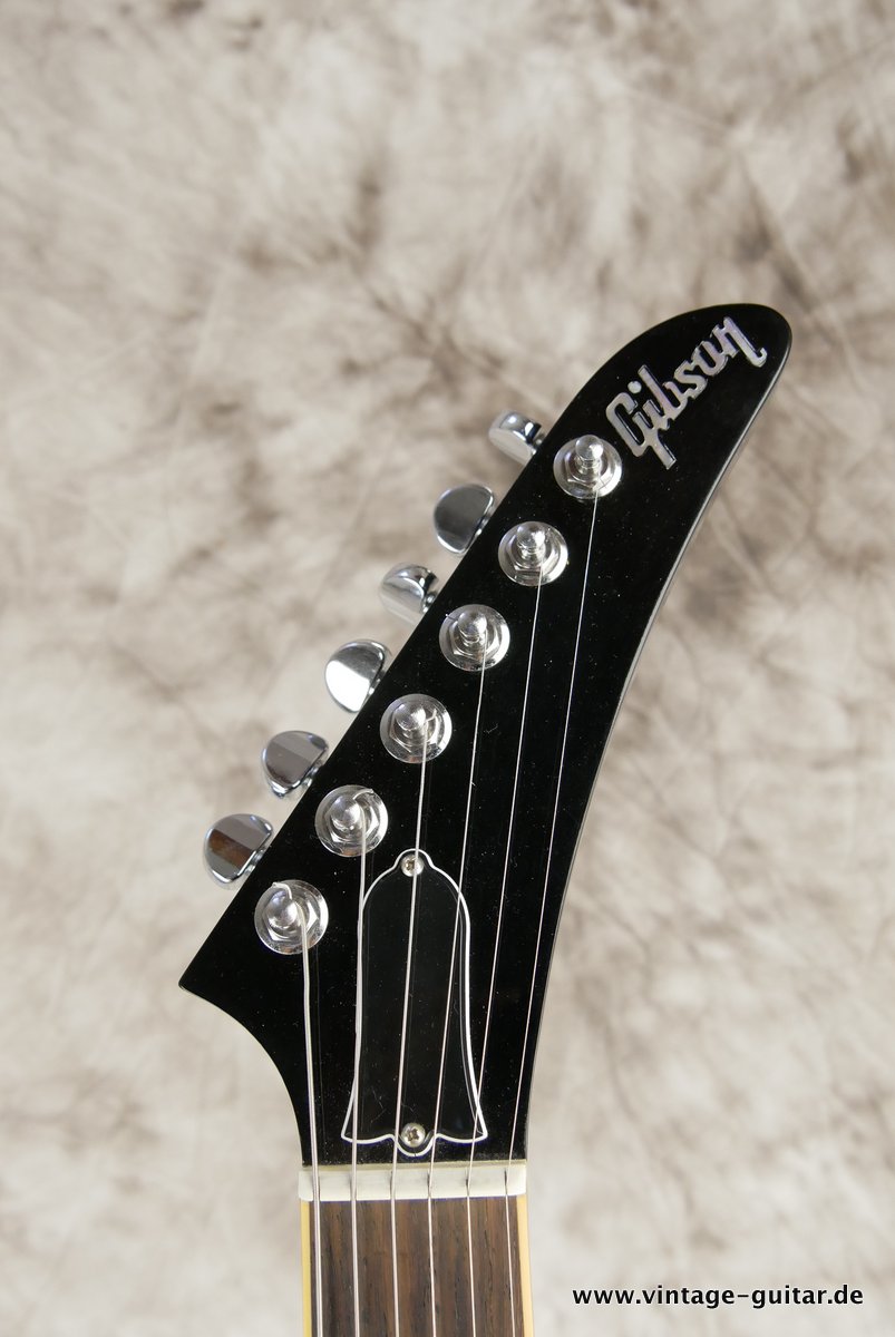 Gibson_Explorer_EMG_aktiv_black_2006-009.JPG