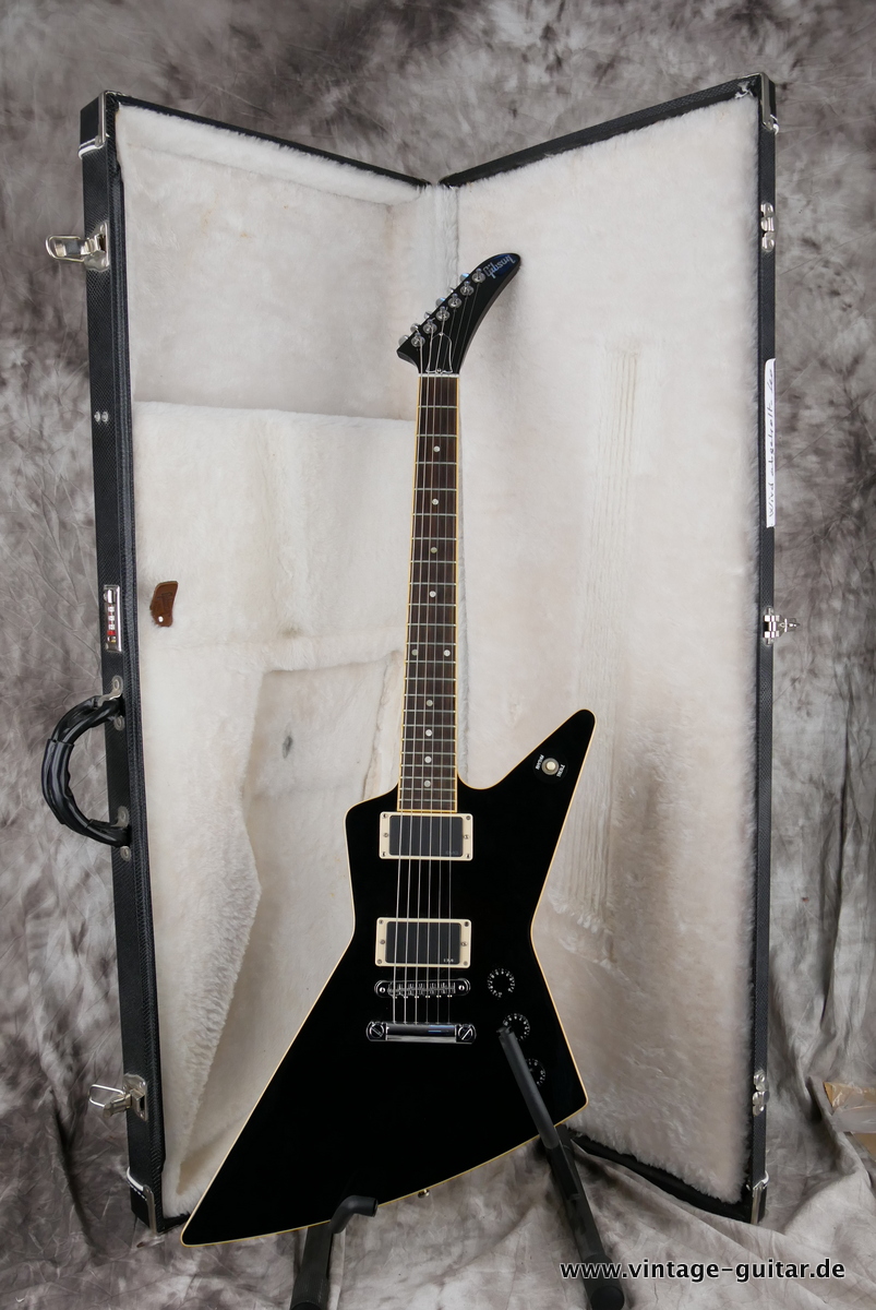 Gibson_Explorer_EMG_aktiv_black_2006-016.JPG