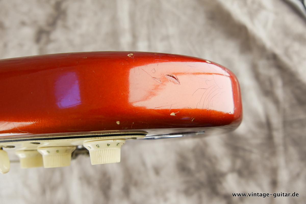 img/vintage/3649/Fender_Stratocaster_candy_apple_red_1969-017.JPG