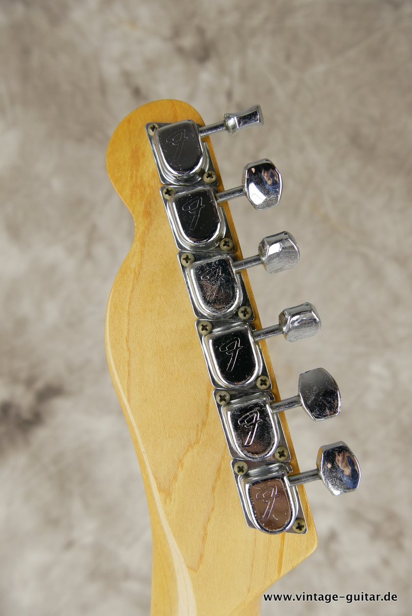img/vintage/3650/Fender_Telecaster_custom_Bigsby_sunburst_1969-012.JPG