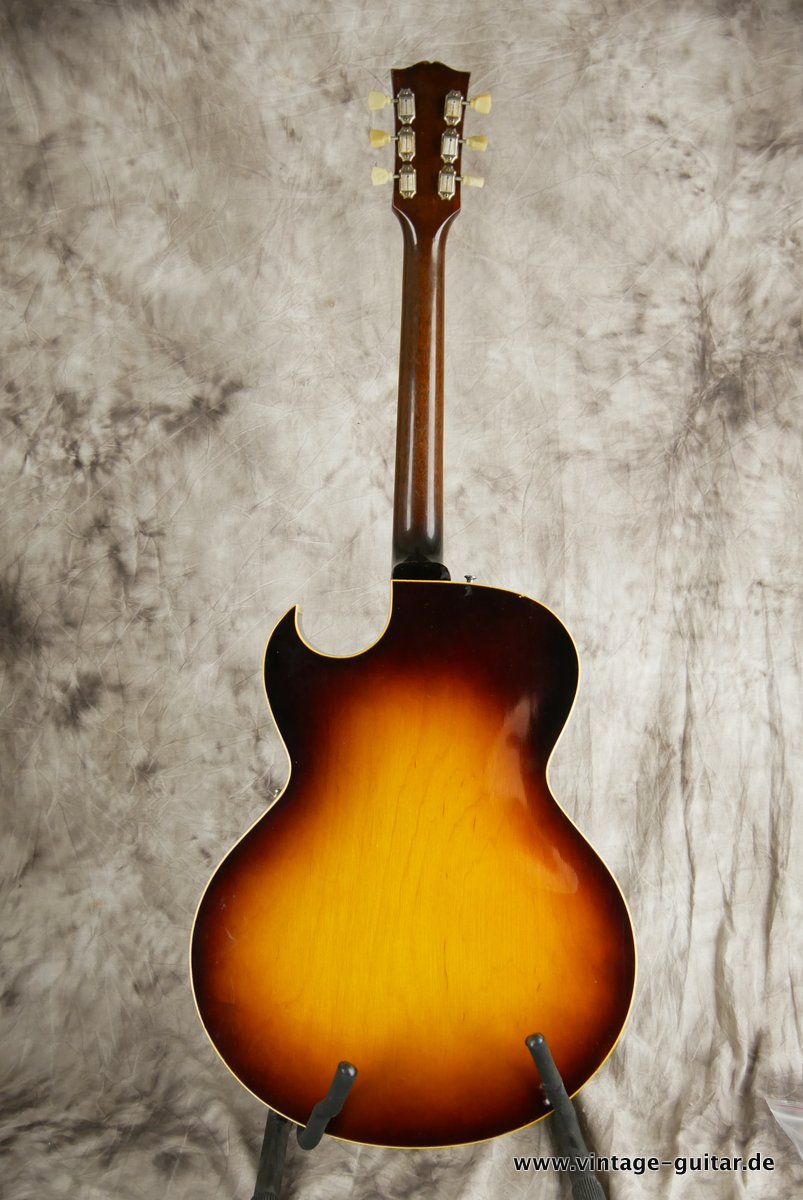 Gibson_ES_175_D_sunburst_P_90_1956-002.JPG