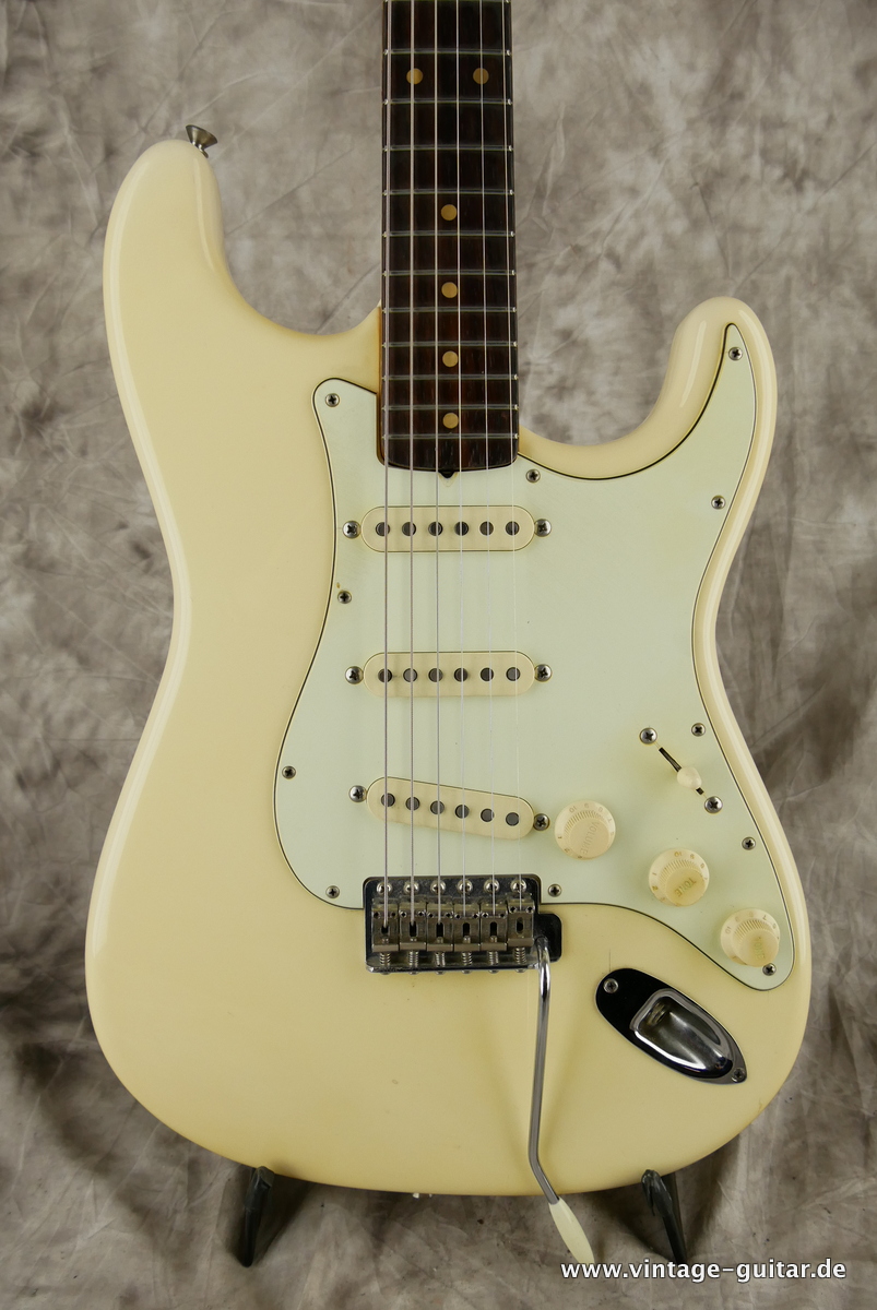 Fender_Stratocaster_white_refinished_new_parts_1963-003.JPG