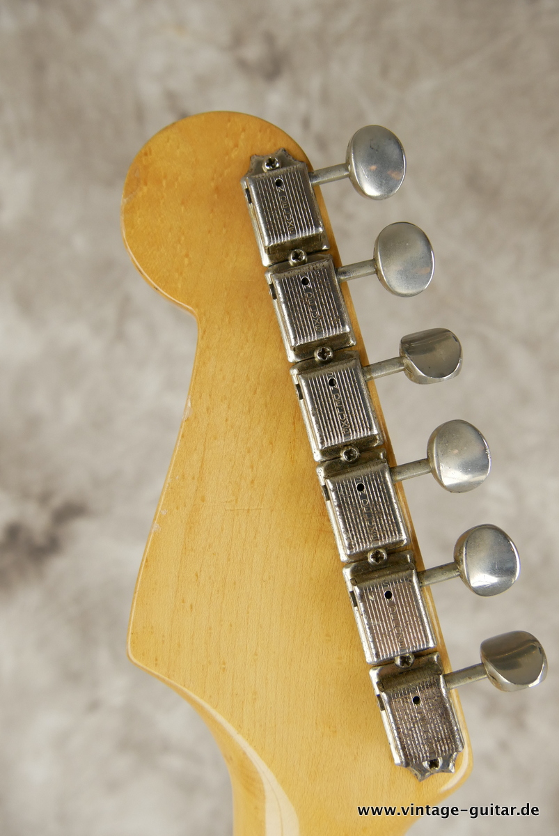 Fender_Stratocaster_white_refinished_new_parts_1963-010.JPG