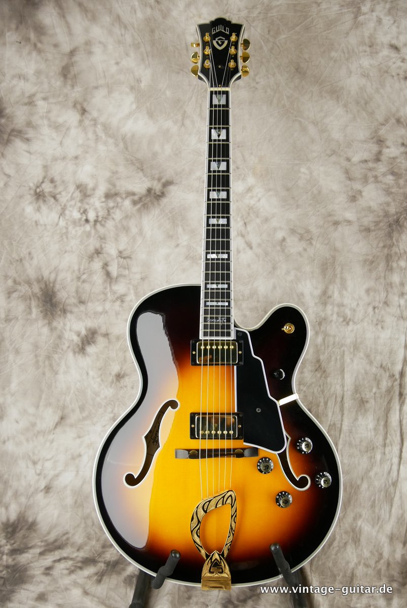 img/vintage/3664/Guild_Benedetto_X_700_Stuart_sunburst_2004-001.JPG