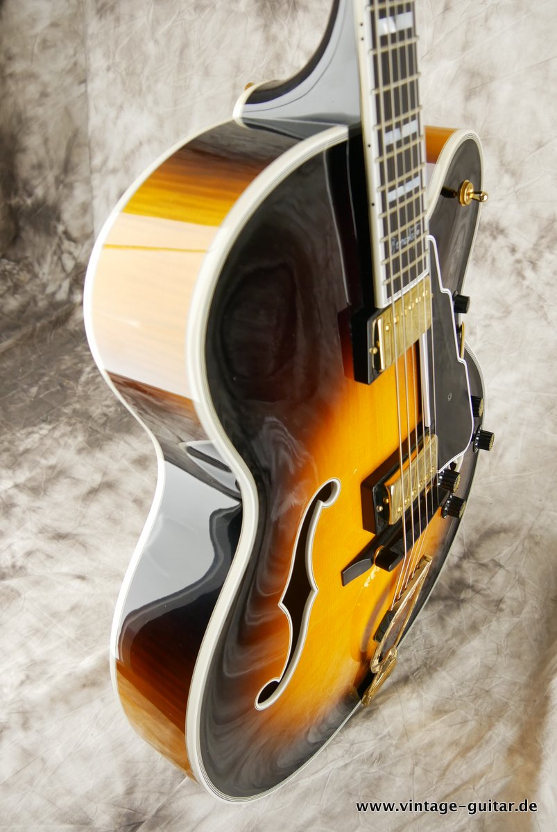 img/vintage/3664/Guild_Benedetto_X_700_Stuart_sunburst_2004-005.JPG