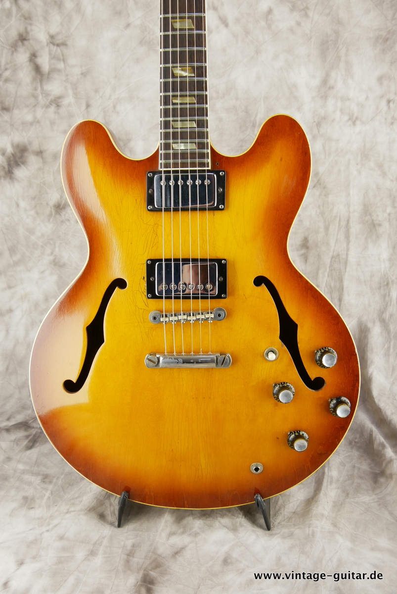 Epiphone_Riviera_sunburst_1963-003.JPG