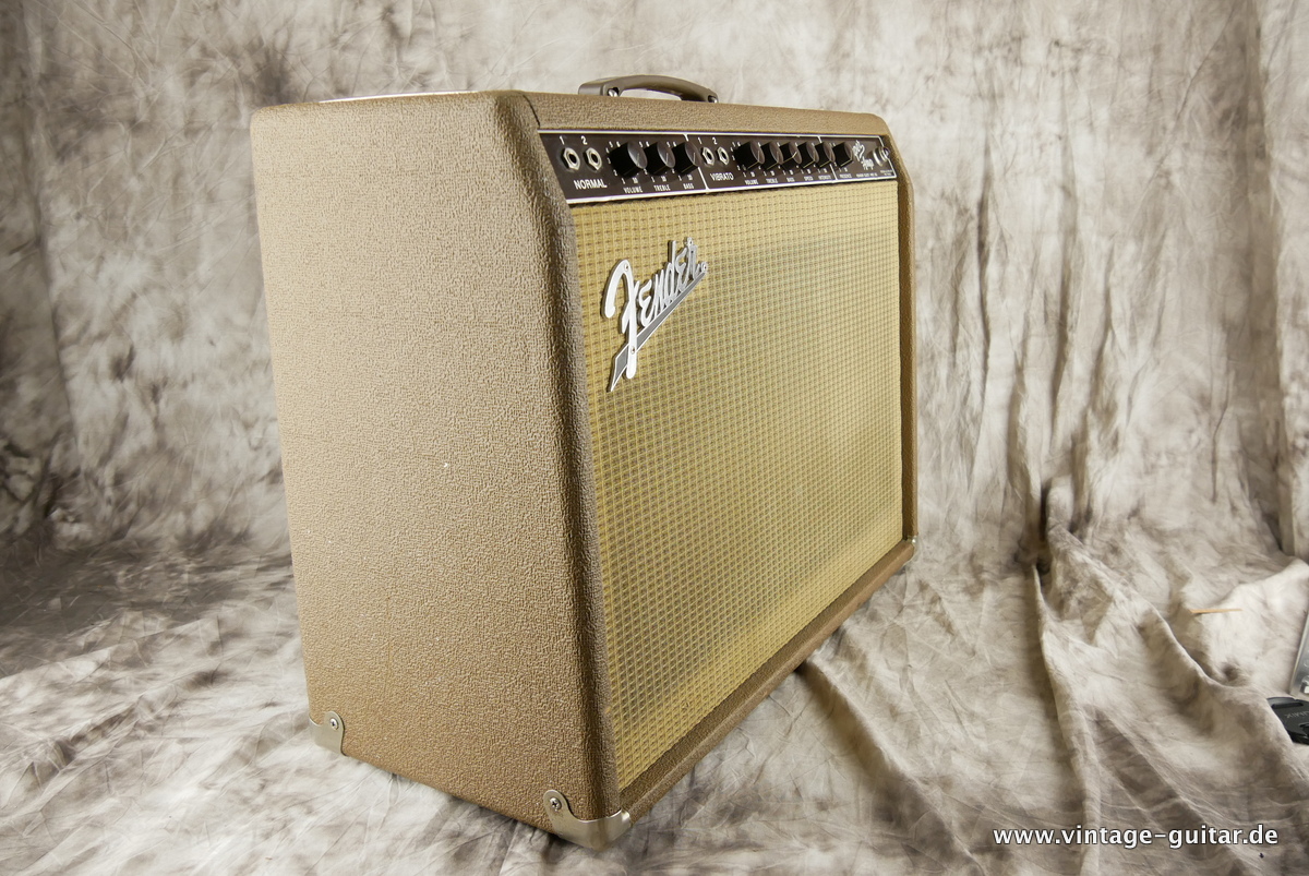 Fender_Super_Amp_brownface_1961-003.JPG