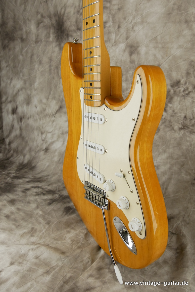 Fender_Stratocaster_classic_series_70s_natural_Mexico_2002-006.JPG