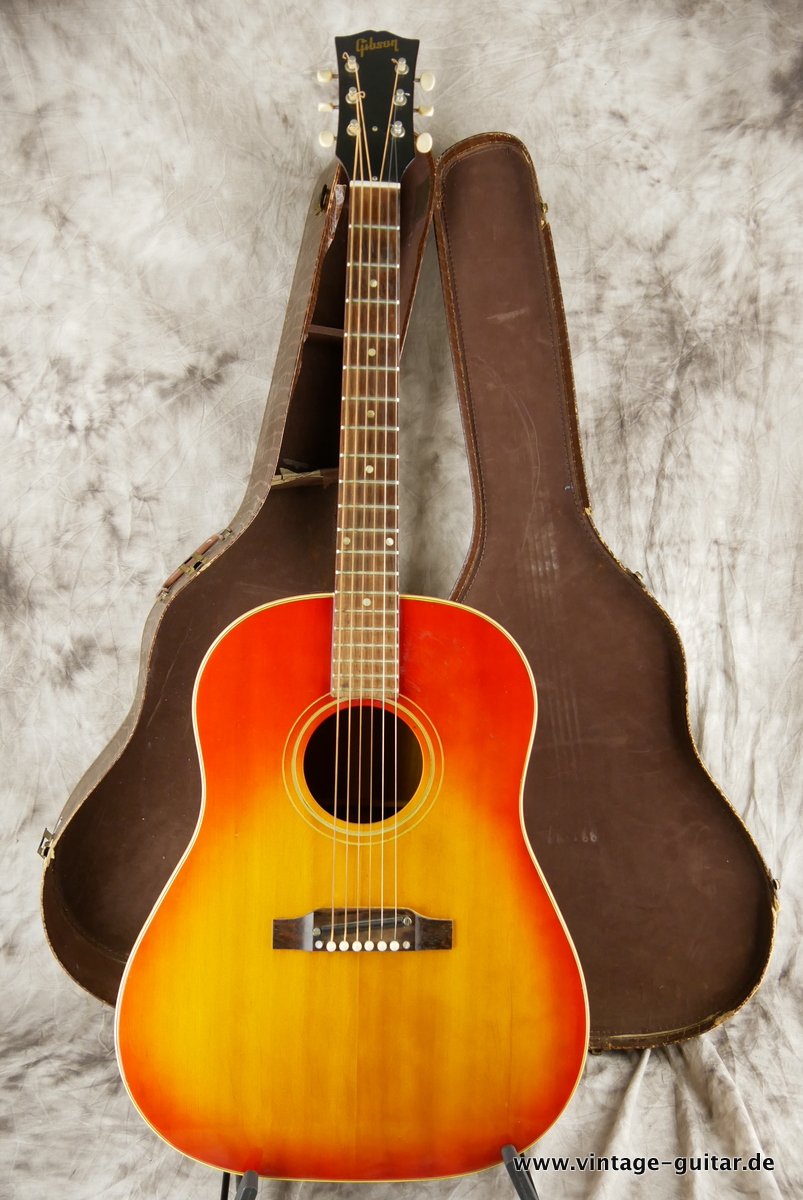 Gibson_J_45_ADJ_Bridge_cherry_sunburst_1964-018.JPG