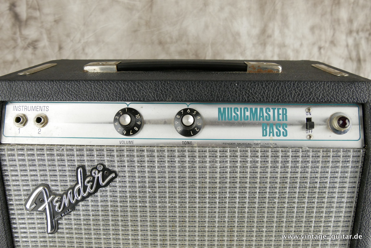 Fender_Musicmaster_Bass_1979-003.JPG