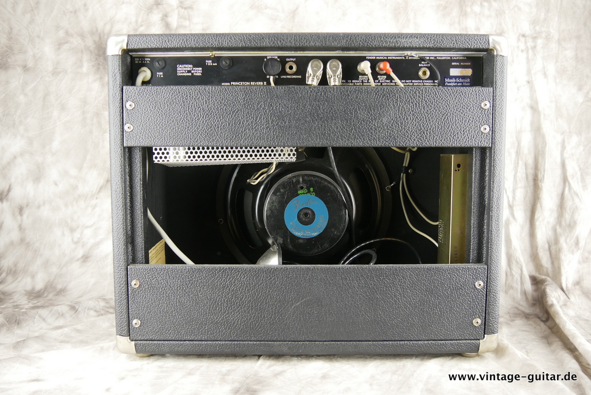 img/vintage/3693/Fender_Princeton_Reverb_II_footswitch_1983-002.JPG