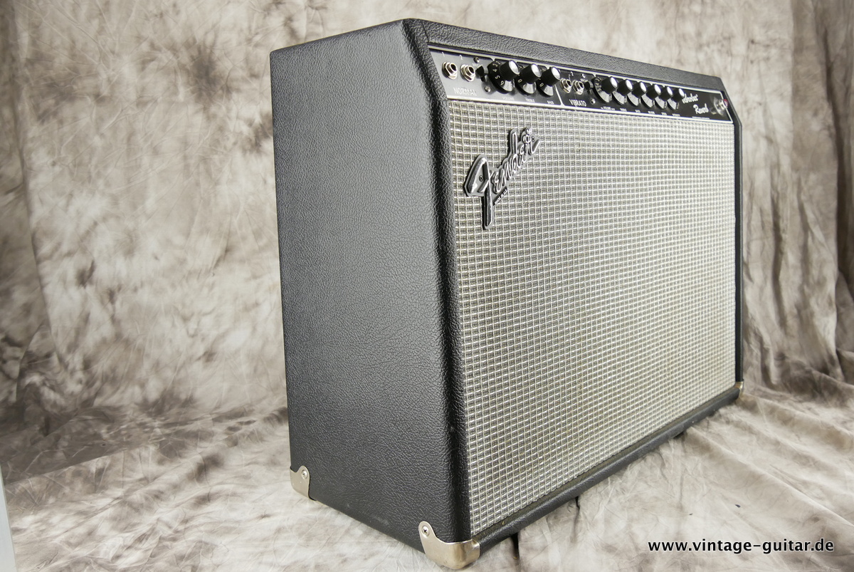 Fender_Vibrolux_Reverb_reissue_1979-003.JPG