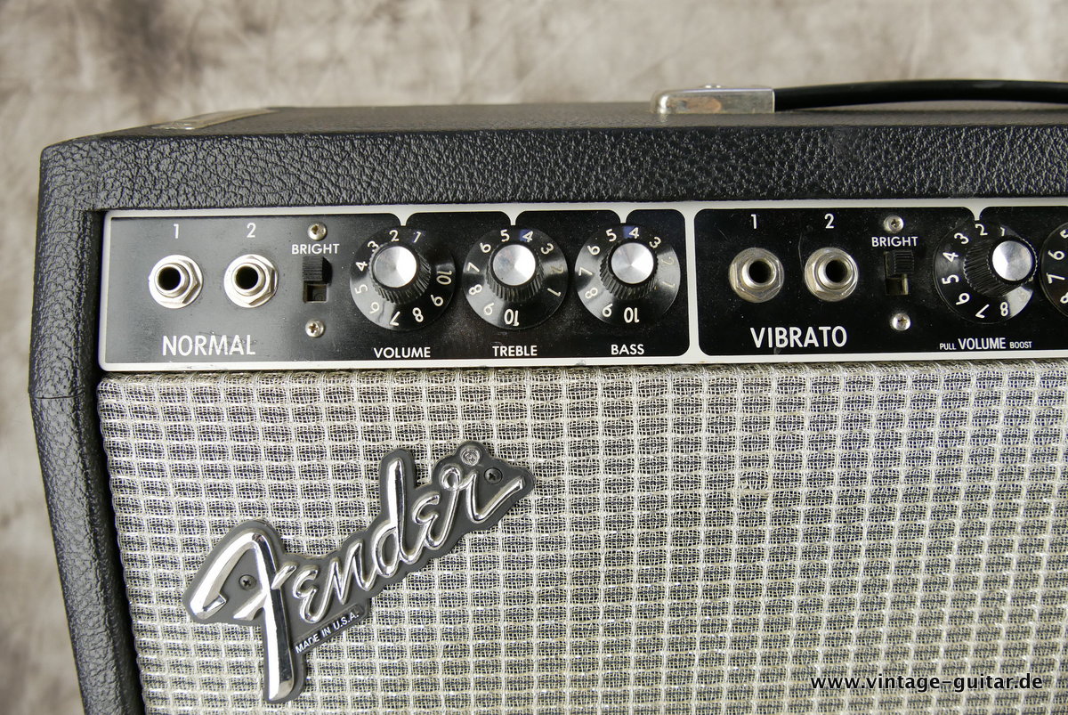 Fender_Vibrolux_Reverb_reissue_1979-005.JPG