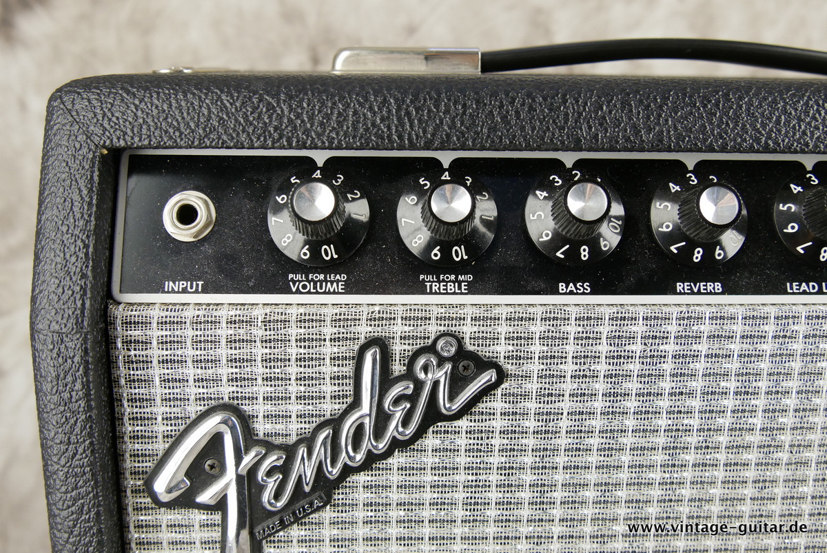 Fender_Super_Champ_II_1984-005.JPG