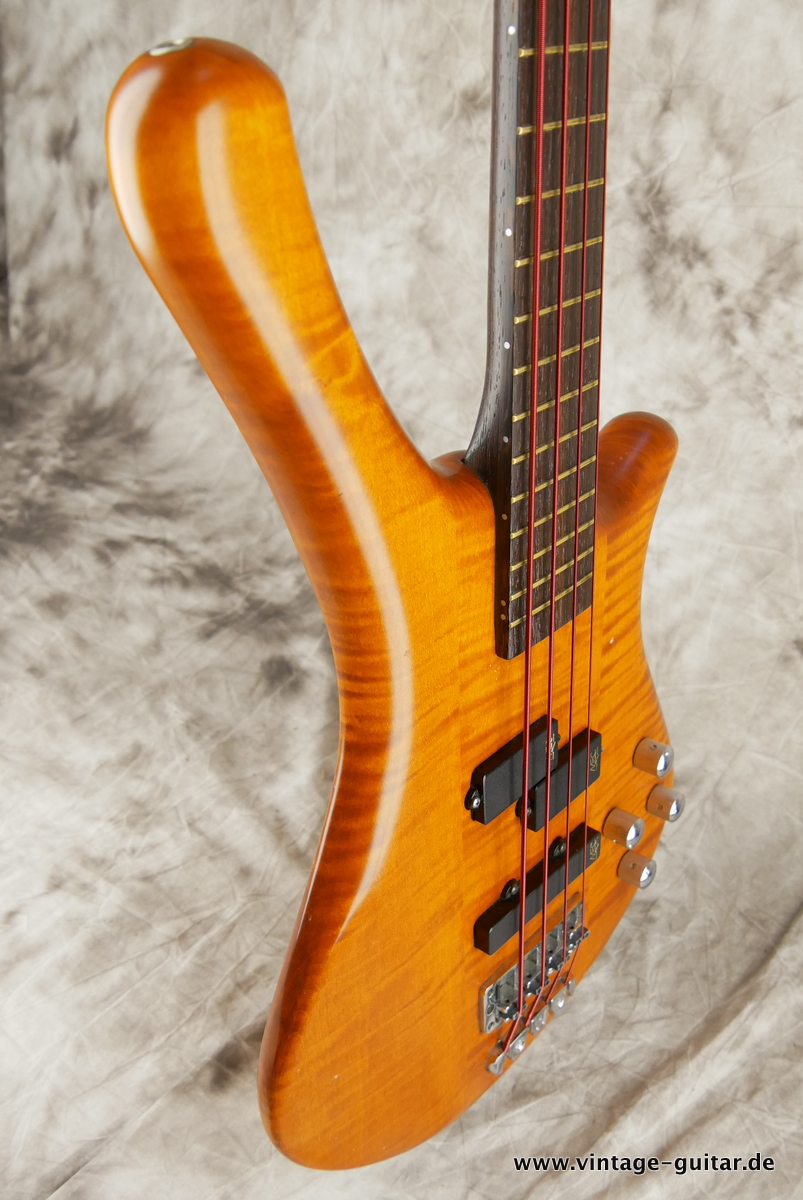 Warwick_Streamer_LX_natural_1997-005.JPG