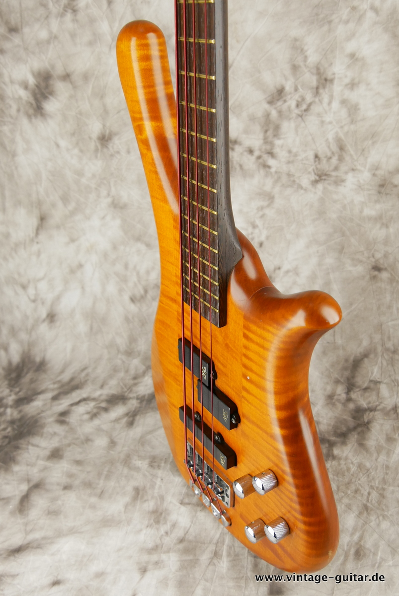 Warwick_Streamer_LX_natural_1997-006.JPG