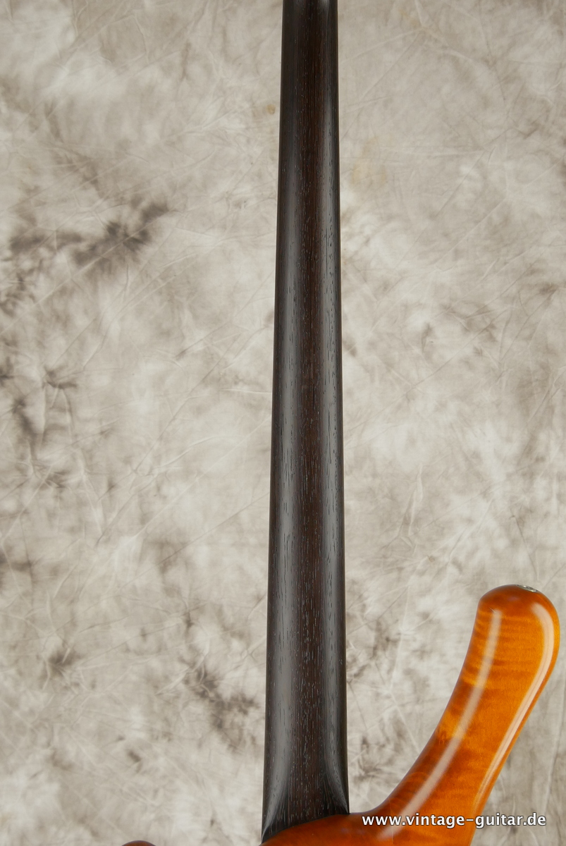 Warwick_Streamer_LX_natural_1997-012.JPG