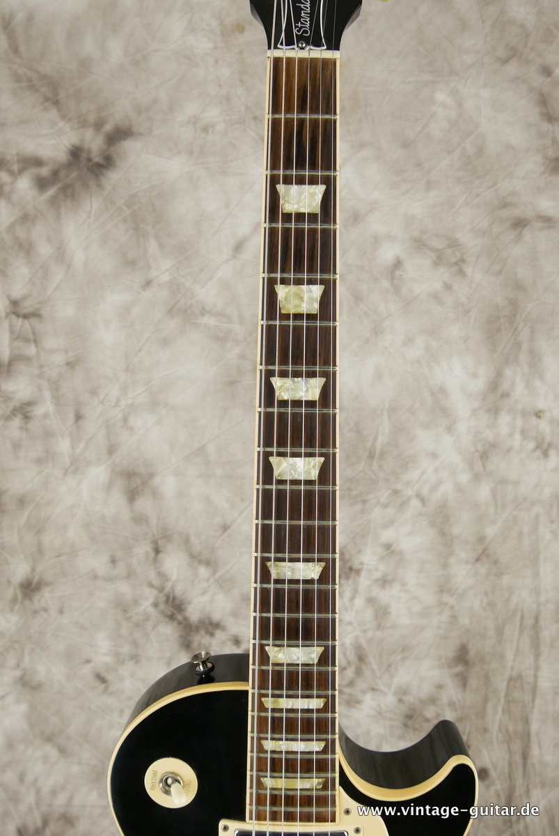 img/vintage/3704/Gibson_Les_Paul_Standard_black_1993-011.JPG