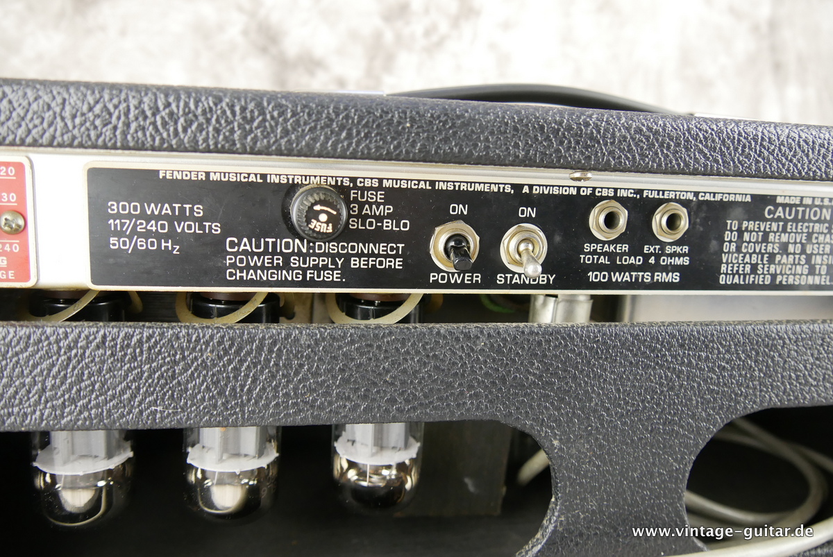 Fender_Bassman_100_black_1976-005.JPG