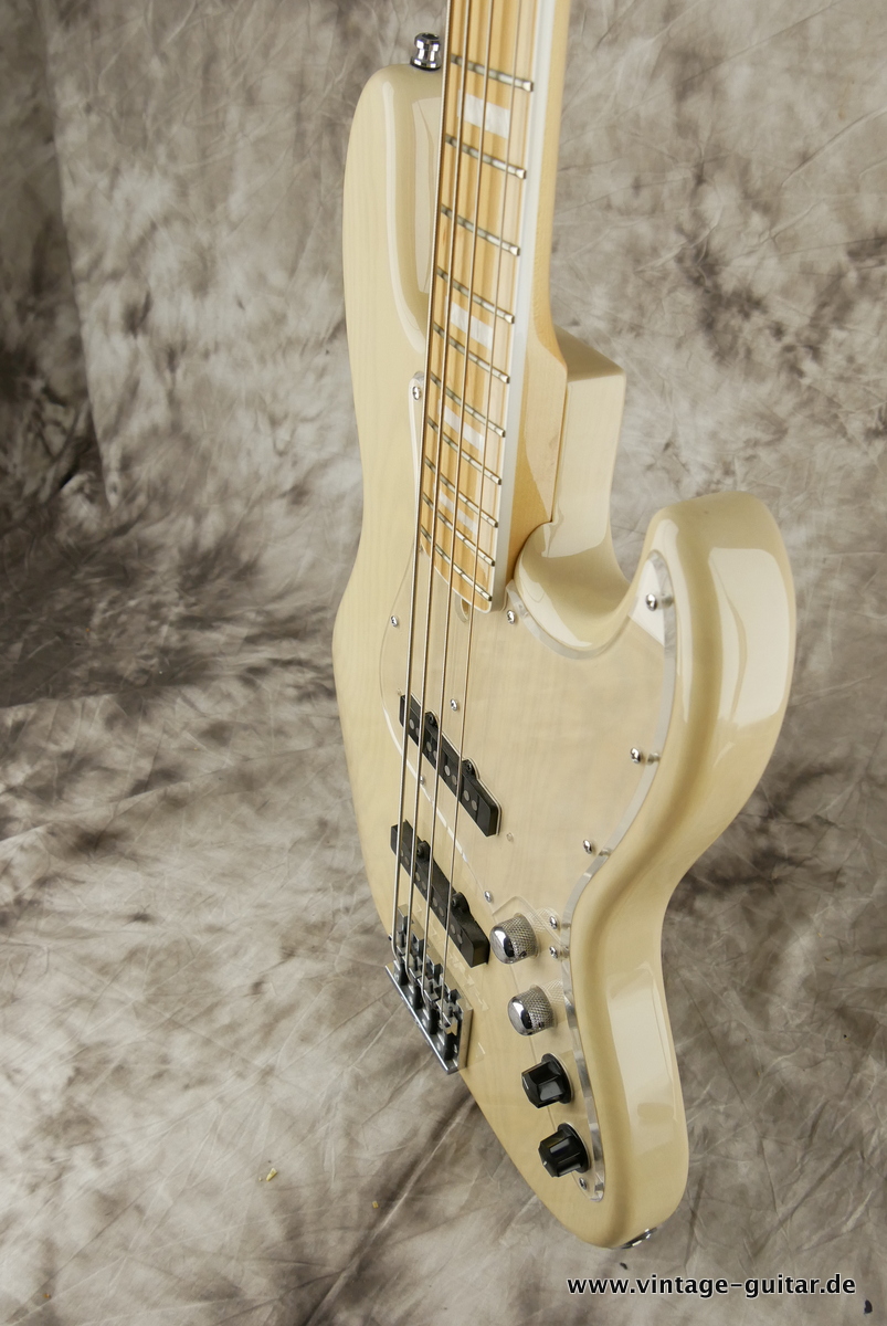 Atelier_Z_M_245_Jazz_Bass_transparent_white_2015-006.JPG