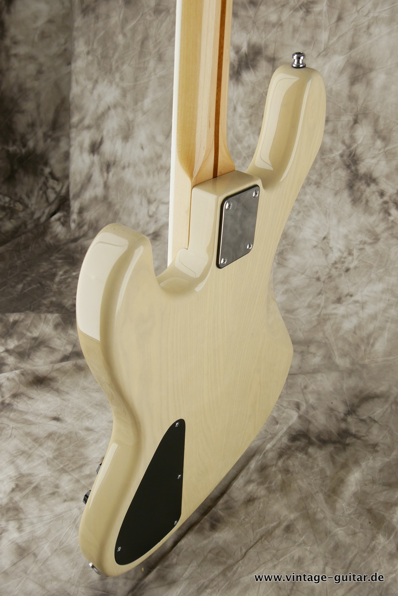 img/vintage/3709/Atelier_Z_M_245_Jazz_Bass_transparent_white_2015-007.JPG