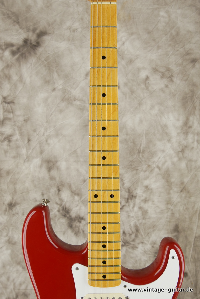 Fender_Stratocaster_Vintage_57_Reissue_dakota_red-011.JPG